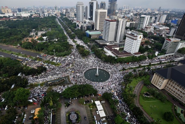 Janji Jokowi Tindak Tegas Ahok dengan Cepat